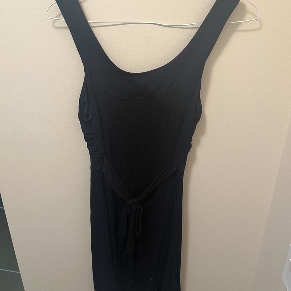 Little Black Dress- Guess - Picture 3 of 3